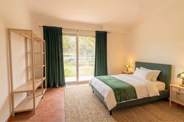 ROOM 1